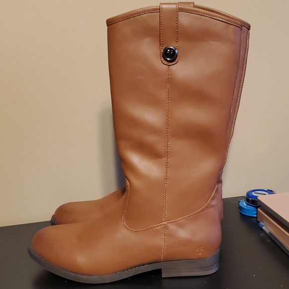 New Frye Boots - Picture 11 of 16